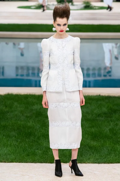 Look 39